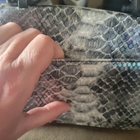 Vera Wang - Picture 3 of 16